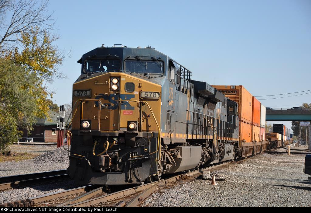 Intermodal rolls west